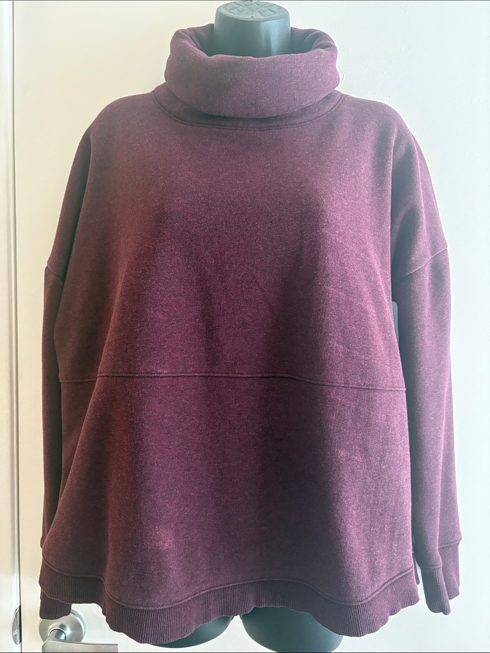 Athleta Burgundy Cozy Preppy Funnelneck Pullover Sweatshirt SZ M